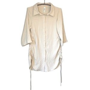 B BRAND CREAMY BEIGE 3/4 SLEEVE SIDE SCRUNCH COLLARED SHIRT, M